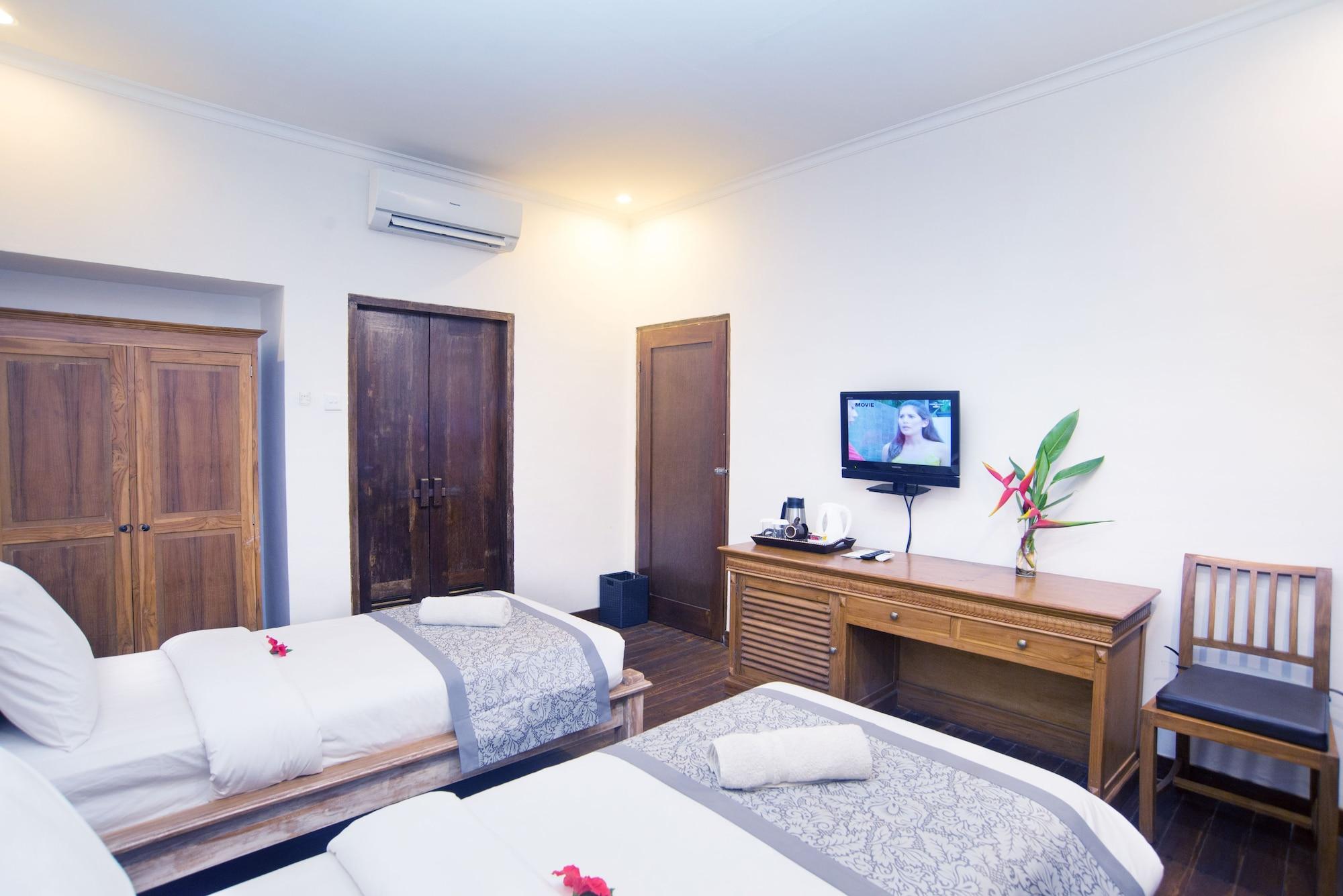 Royal Regantris Villa Karang Gili Air Exterior photo
