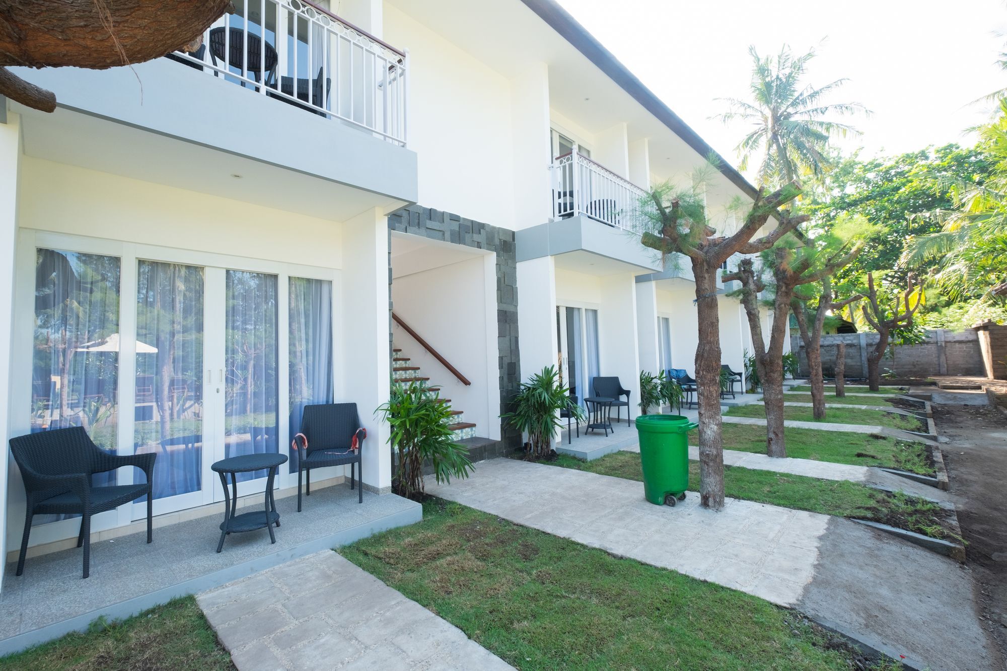 Royal Regantris Villa Karang Gili Air Exterior photo