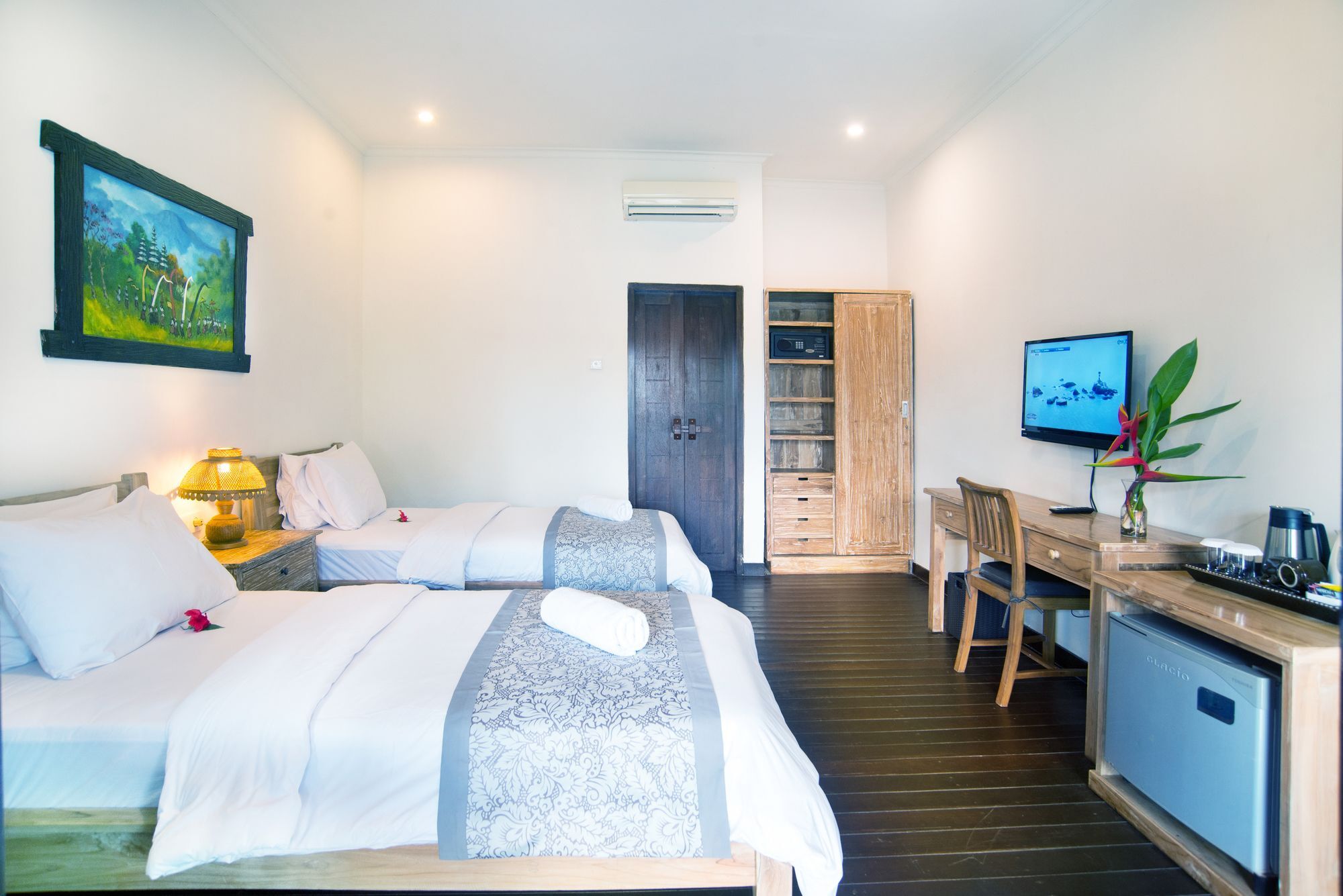 Royal Regantris Villa Karang Gili Air Exterior photo