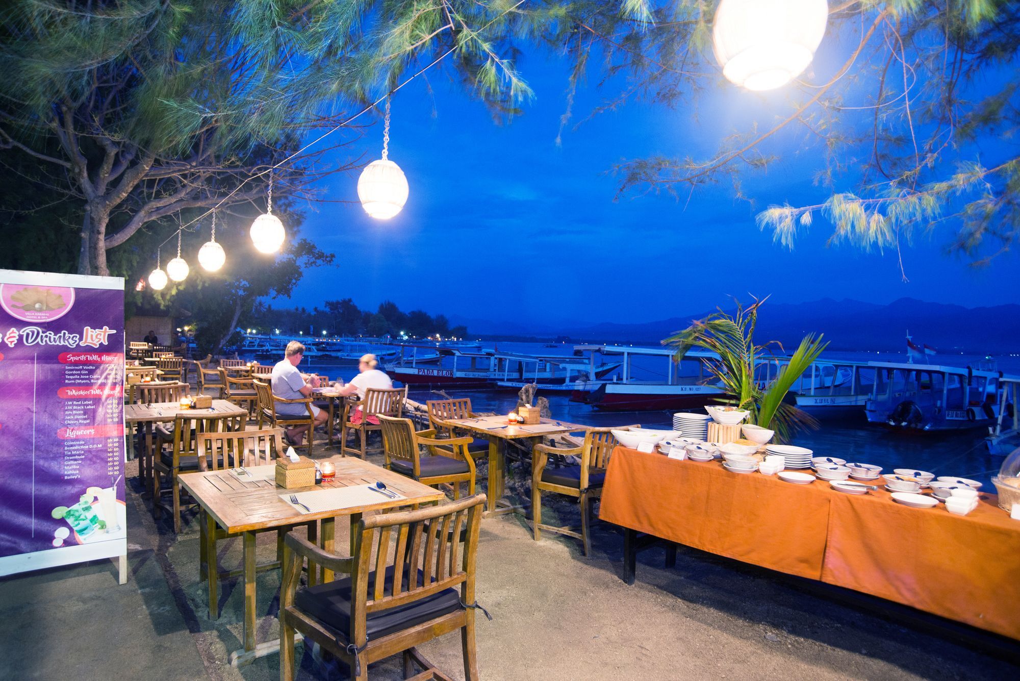Royal Regantris Villa Karang Gili Air Exterior photo
