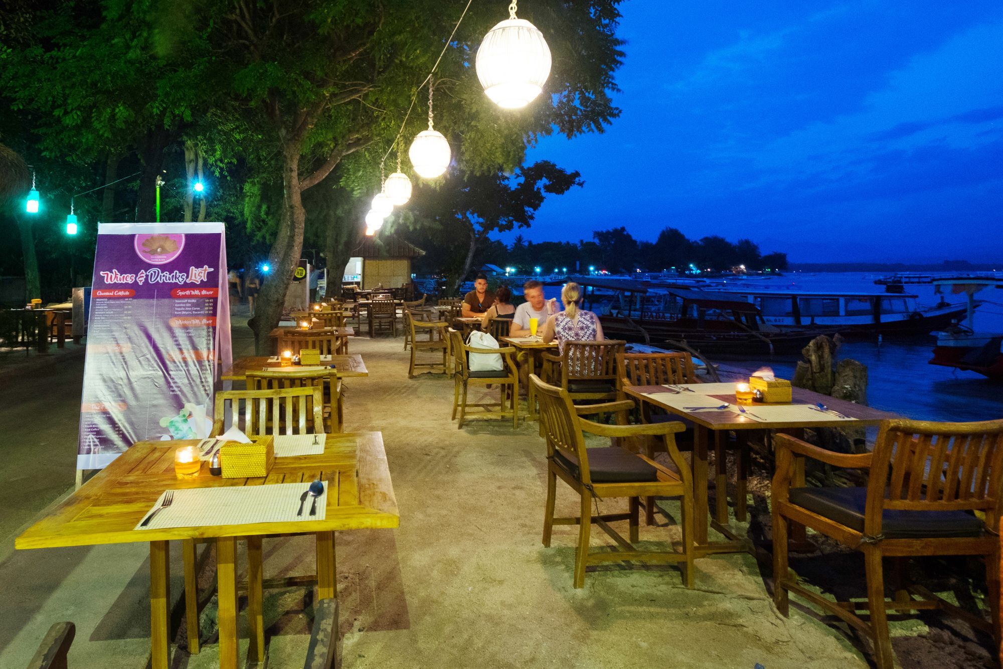 Royal Regantris Villa Karang Gili Air Exterior photo