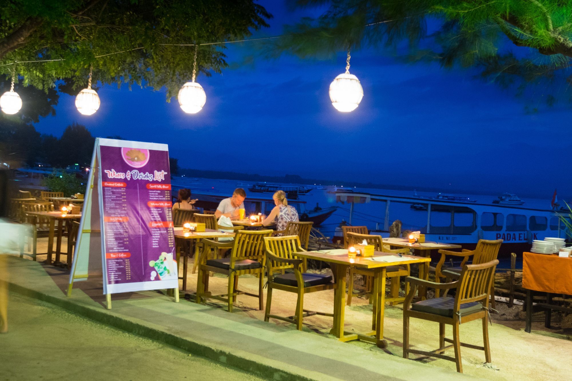 Royal Regantris Villa Karang Gili Air Exterior photo
